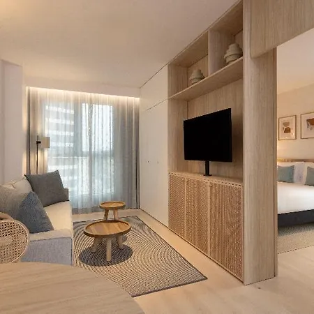 아파트호텔 Staybridge & By Ihg 말라가