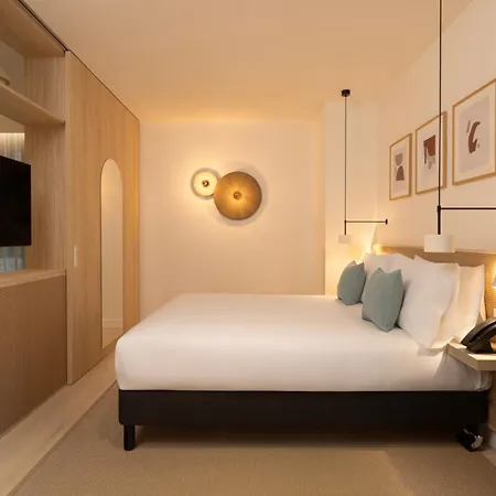 Hotel Staybridge & By Ihg