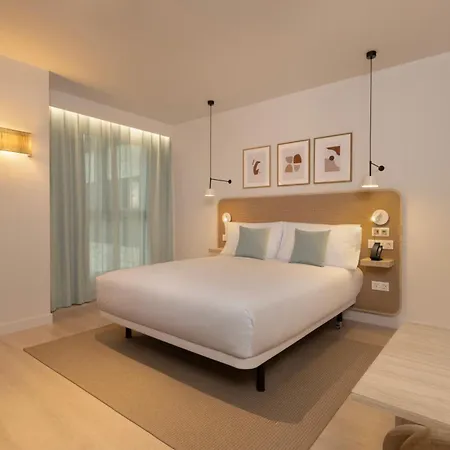 Staybridge & By Ihg 3*