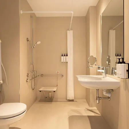 Staybridge & By Ihg Hotel 3*